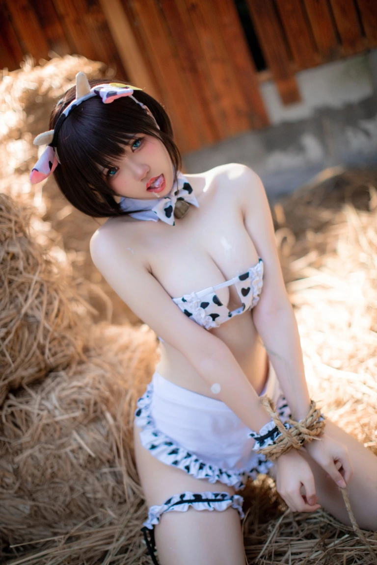 阿薰kaOri《小薰喝牛奶》主题写真：57张全套美图