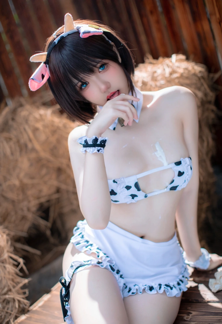 阿薰kaOri《小薰喝牛奶》主题写真：57张全套美图