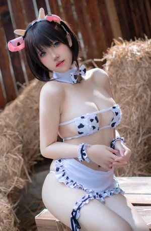 阿薰kaOri《小薰喝牛奶》主题写真：57张全套美图
