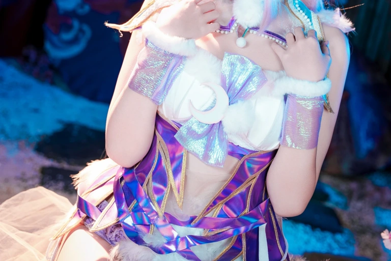 阿薰kaOri《永劫无间·殷紫萍》主题写真：61张全套美图，含1个视频
