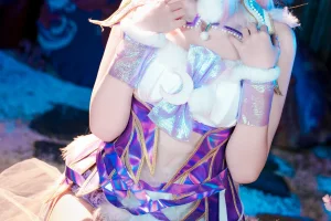 阿薰kaOri《永劫无间·殷紫萍》主题写真：61张全套美图，含1个视频