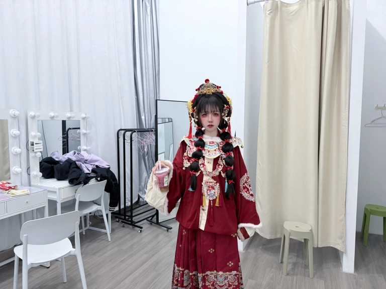 阿薰kaOri《新年》主题写真：543张全套美图，含4个视频