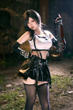 阿薰kaOri《最终幻想 蒂法》主题写真：309张全套美图，含2个视频