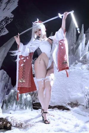 阿薰kaOri《绯雪》主题写真：201张全套美图，含20个视频