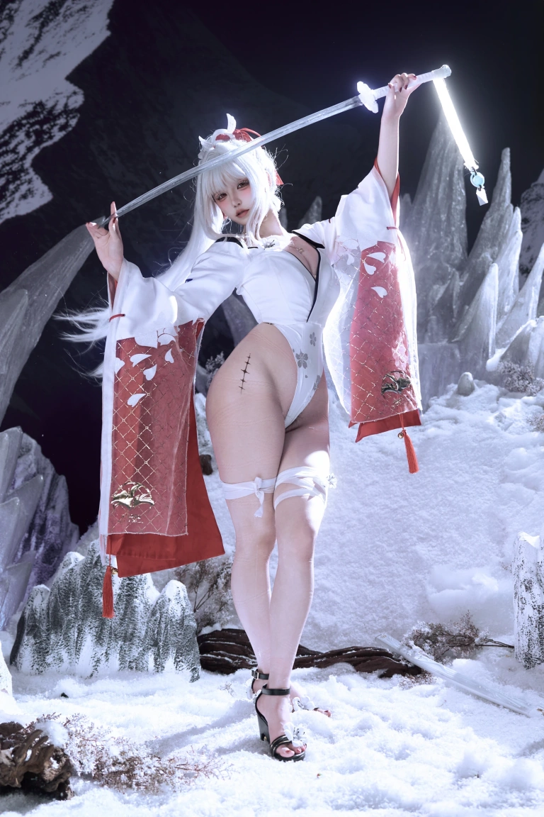 阿薰kaOri《绯雪》主题写真：201张全套美图，含20个视频