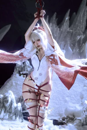阿薰kaOri《绯雪》主题写真：201张全套美图，含20个视频