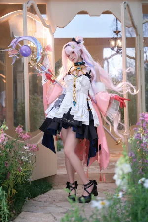 阿薰kaOri《达尼亚》主题写真：191张全套美图，含5个视频
