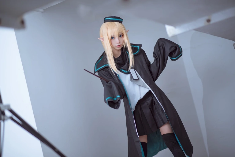 Kitaro_绮太郎《明日方舟 杜林》主题写真：19张全套美图