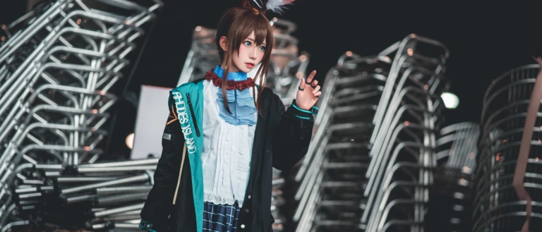 Kitaro_绮太郎《明日方舟 阿米娅》主题写真：17张全套美图