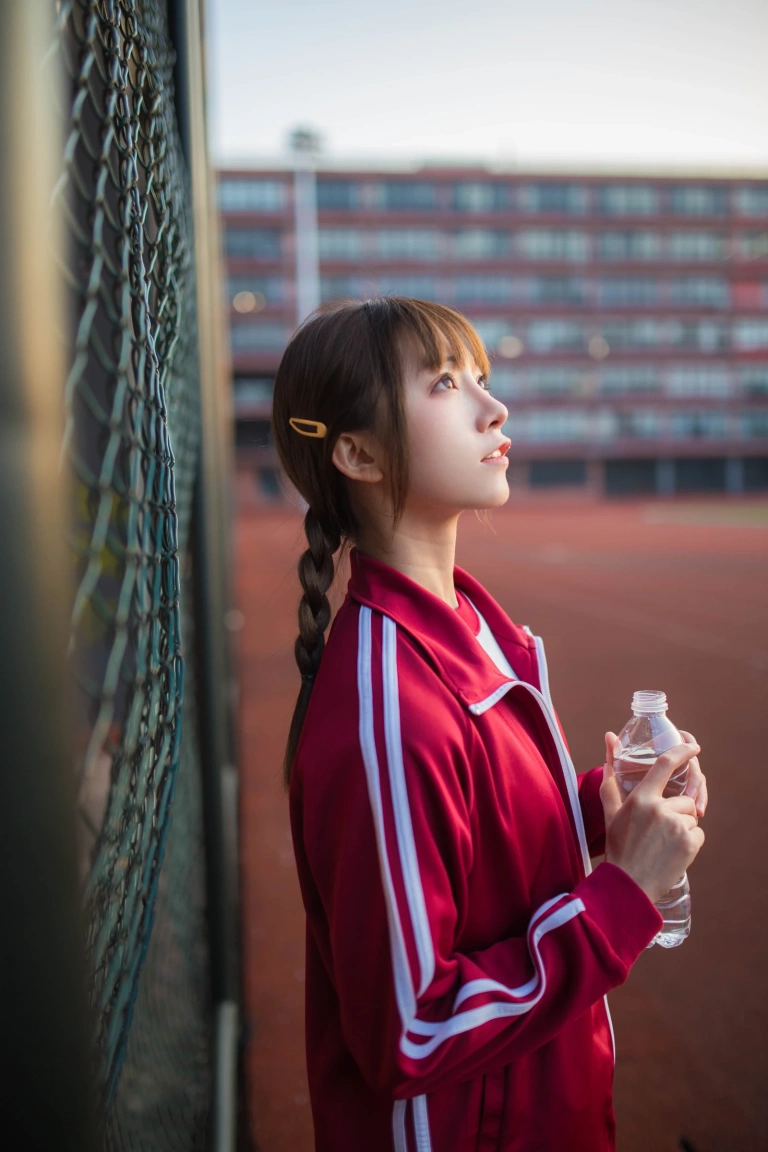 Kitaro_绮太郎《运动服女孩2》主题写真：13张全套美图