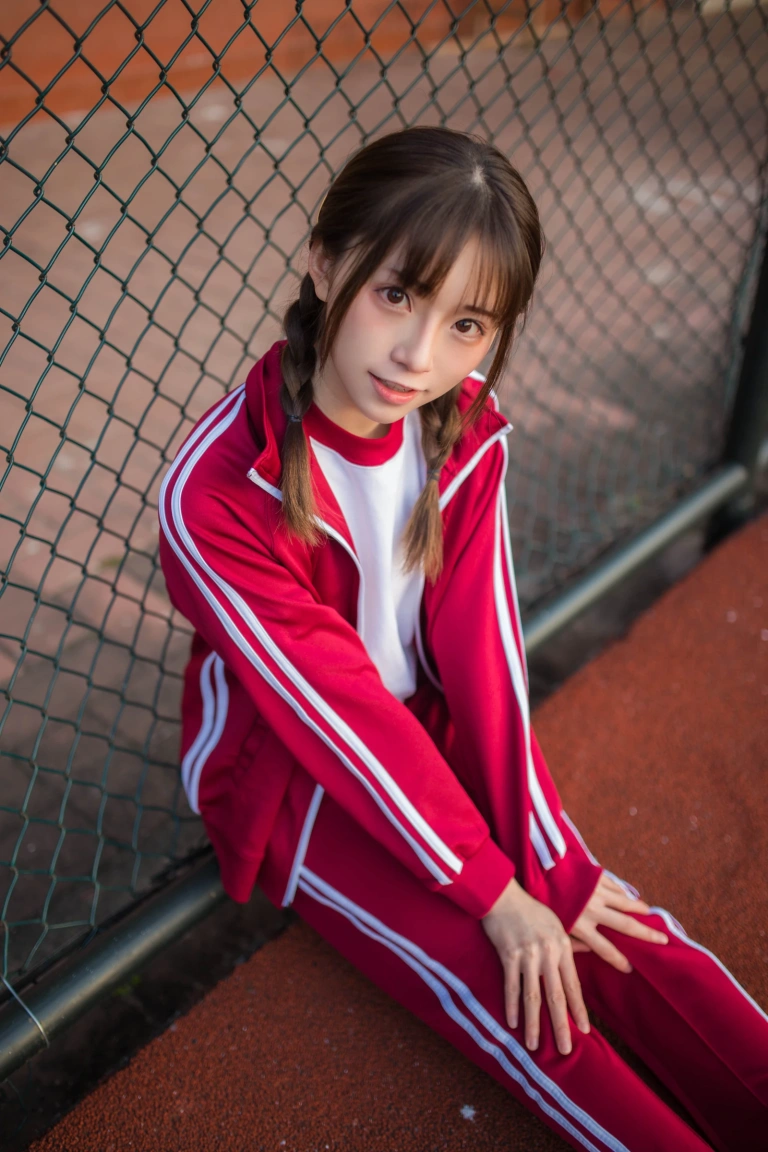 Kitaro_绮太郎《运动服女孩2》主题写真：13张全套美图