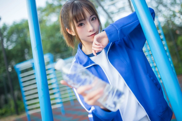 Kitaro_绮太郎《运动服女孩4》主题写真：11张全套美图