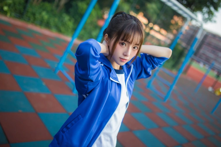 Kitaro_绮太郎《运动服女孩4》主题写真：11张全套美图