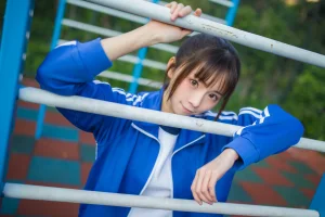 Kitaro_绮太郎《运动服女孩4》主题写真：11张全套美图