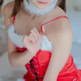 Kitaro_绮太郎《圣诞萌女郎》主题写真：46张全套美图