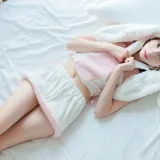 Kitaro_绮太郎《私房兔子》主题写真：47张全套美图
