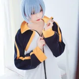 Kitaro_绮太郎《蕾姆运动服》主题写真：18张全套美图