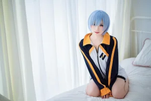 Kitaro_绮太郎《蕾姆运动服》主题写真：18张全套美图