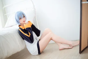 Kitaro_绮太郎《蕾姆运动服》主题写真：18张全套美图