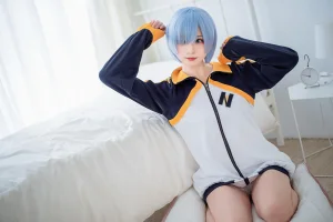 Kitaro_绮太郎《蕾姆运动服》主题写真：18张全套美图