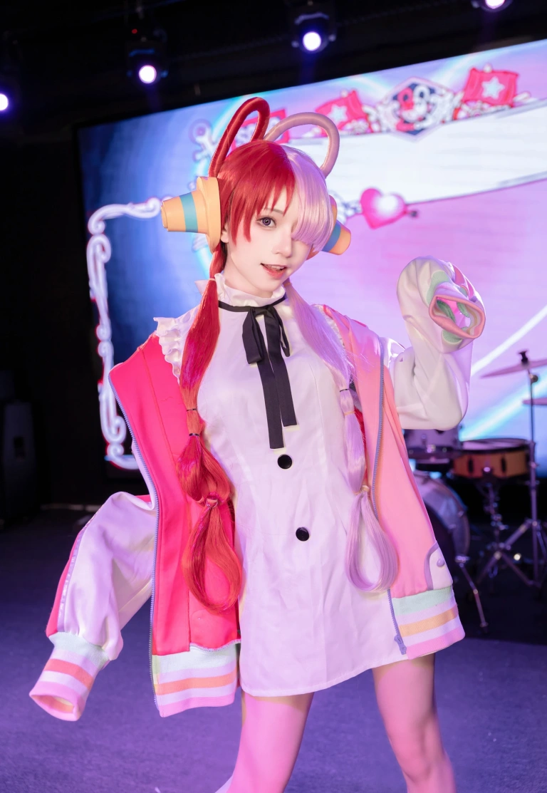 Kitaro_绮太郎《海贼王 乌塔》主题写真：18张全套美图