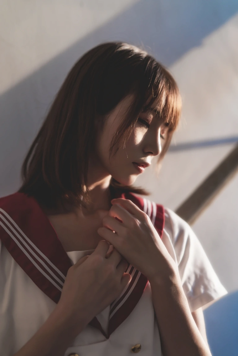 Kitaro_绮太郎《赤》主题写真：24张全套美图