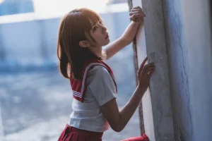 Kitaro_绮太郎《赤》主题写真：24张全套美图