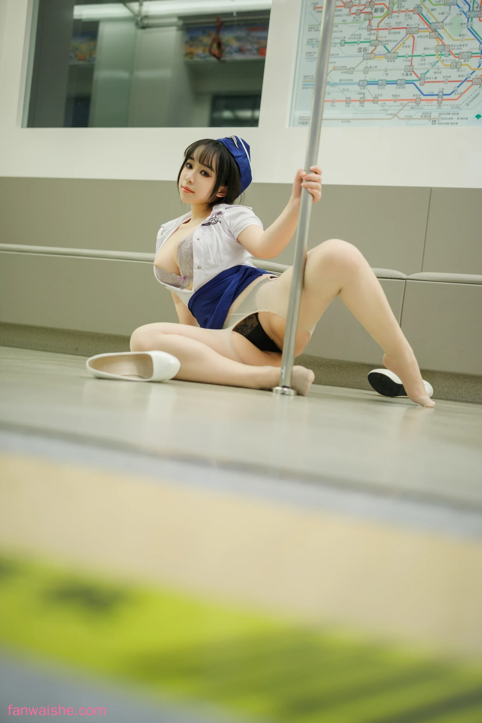 Kokuhui(yuuhui玉汇) Kokuhui(yuuhui玉汇) NO.007 - 电车(&胡桃猫)