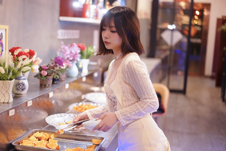 Kokuhui(yuuhui玉汇)《蕾丝情人》主题写真：56张全套美图