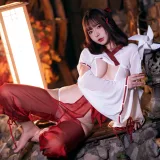 Kokuhui(yuuhui玉汇)《巫女》主题写真：120张全套美图