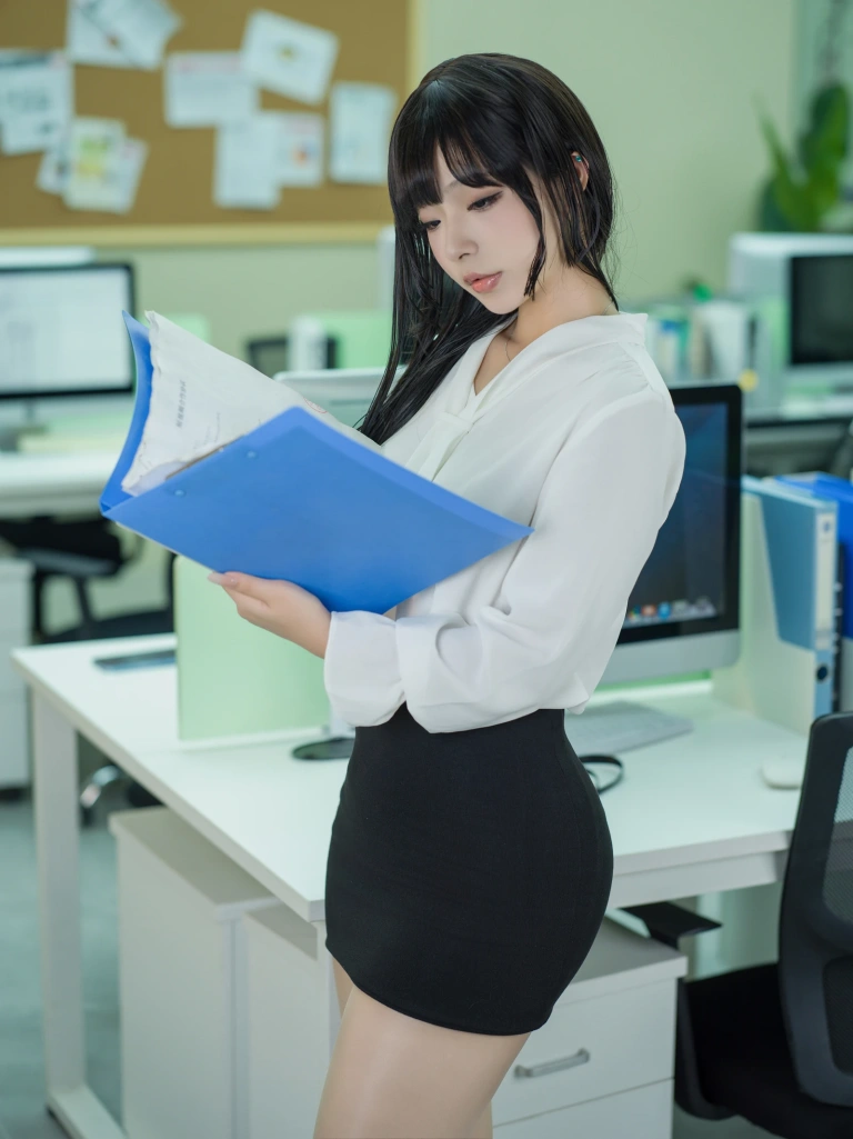 Kokuhui(yuuhui玉汇)《2024 Vol.04 潜规则 Hidden Rules》主题写真：137张全套美图