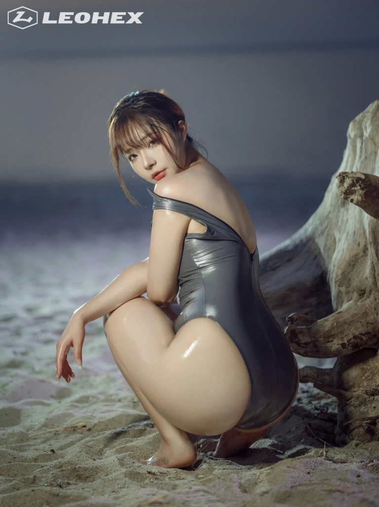 Kokuhui(yuuhui玉汇)《2024年4月 Leohex油光泳装》主题写真：20张全套美图