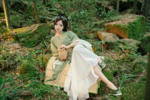 Kokuhui(yuuhui玉汇)《端午特辑 粽叶仙》主题写真：120张全套美图，含2个视频