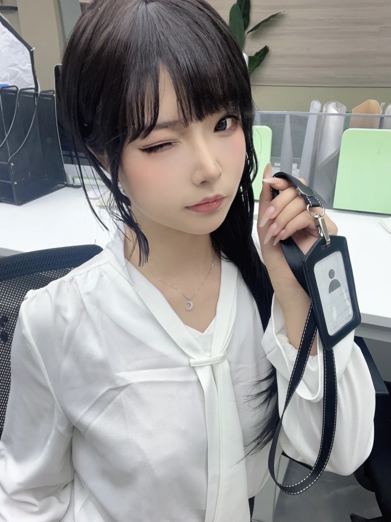 Kokuhui(yuuhui玉汇)《Patreon订阅 体贴的秘书》主题写真：37张全套美图