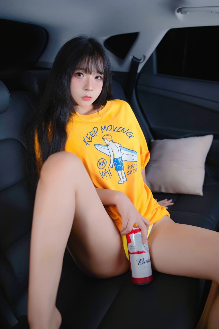 Kokuhui(yuuhui玉汇)《车内嫩黄》主题写真：93张全套美图