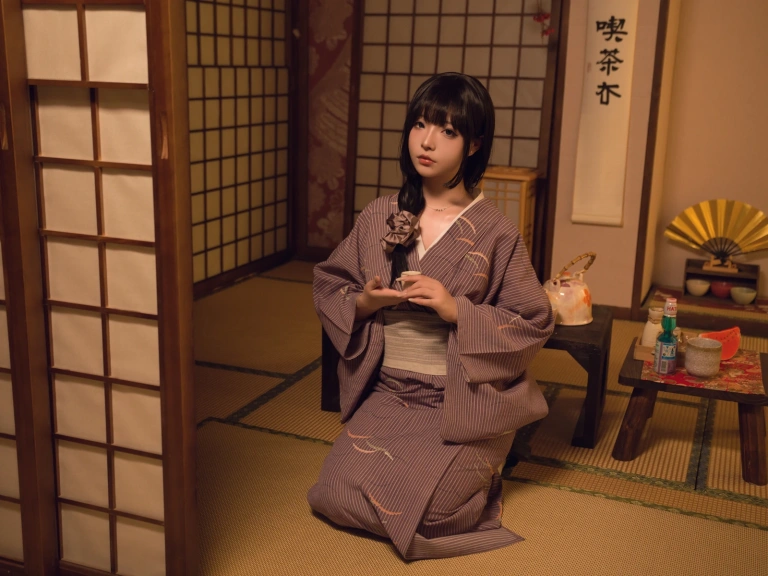 Kokuhui(yuuhui玉汇)《独居的寡姐》主题写真：135张全套美图，含1个视频