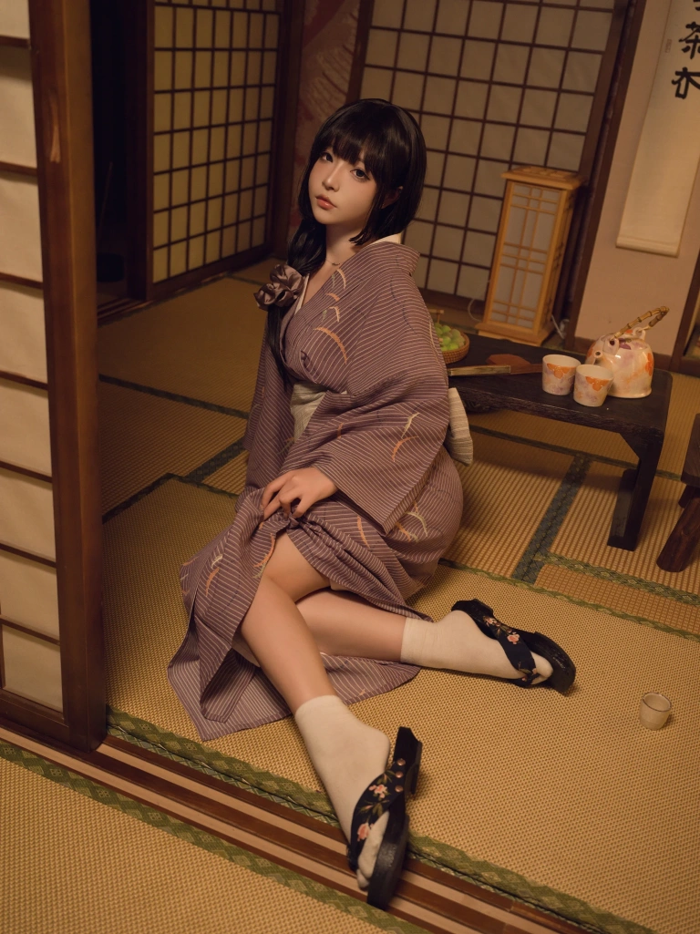 Kokuhui(yuuhui玉汇)《独居的寡姐》主题写真：135张全套美图，含1个视频