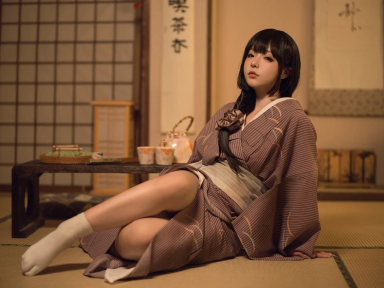 Kokuhui(yuuhui玉汇)《独居的寡姐》主题写真：135张全套美图，含1个视频