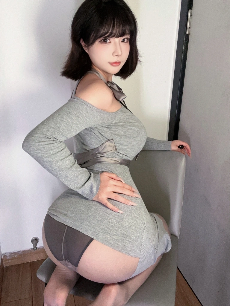 Kokuhui(yuuhui玉汇)《Patreon 25.07月会员（邻家姐姐 学生兔）》主题写真：97张全套美图，含5个视频
