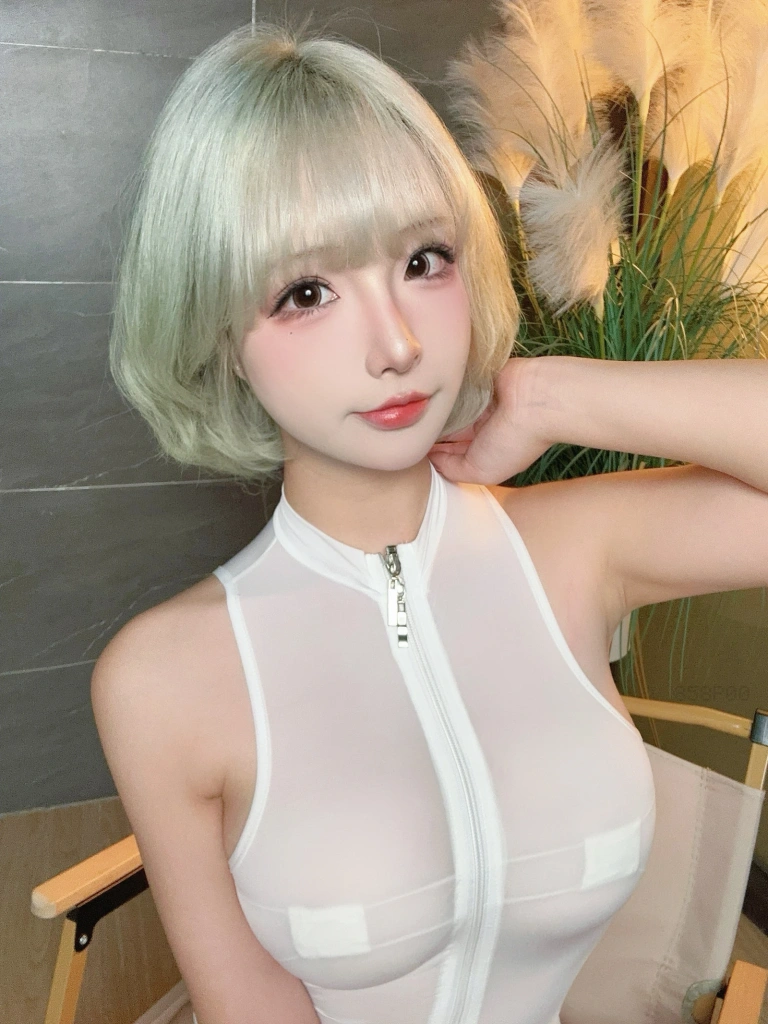 Kokuhui(yuuhui玉汇)《透明竞泳》主题写真：44张全套美图，含2个视频