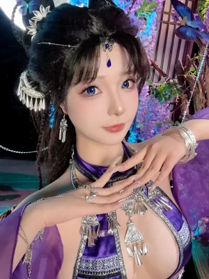 Kokuhui(yuuhui玉汇)《苗蛊柔情》主题写真：44张全套美图，含2个视频