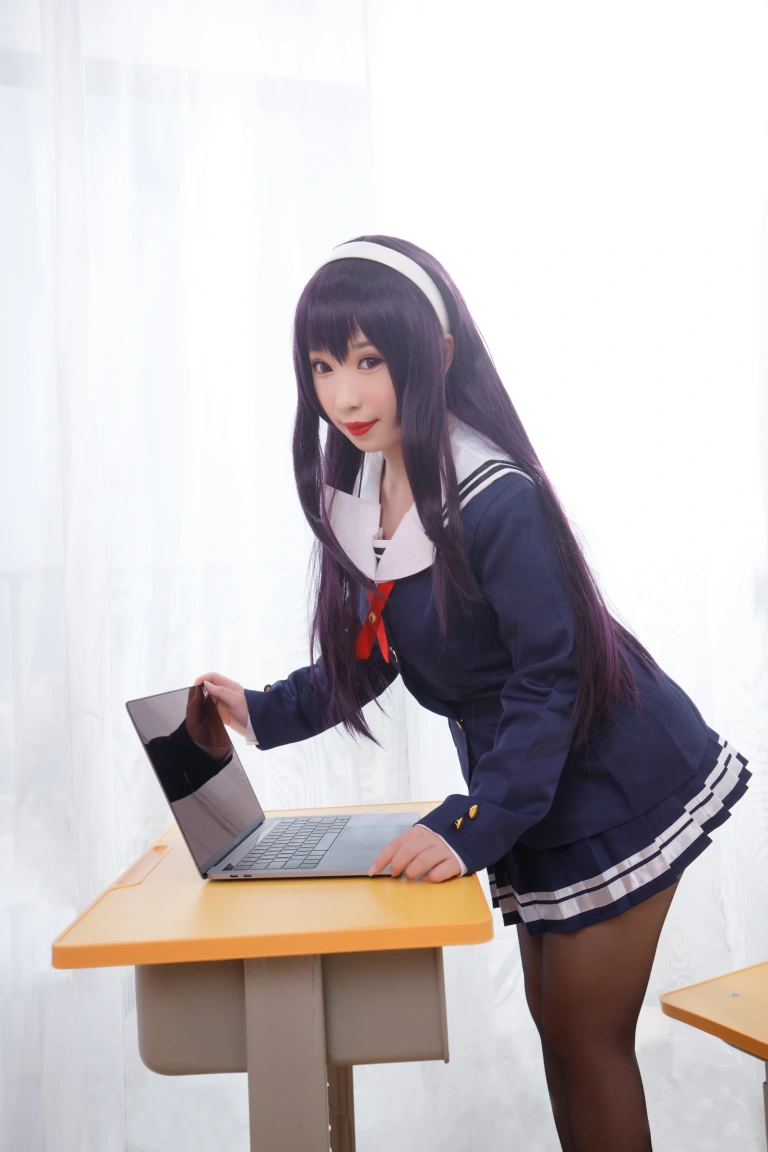 胡桃Kurumi《胡桃 NO.001 – 学姐》主题写真：187张全套美图，含5个视频