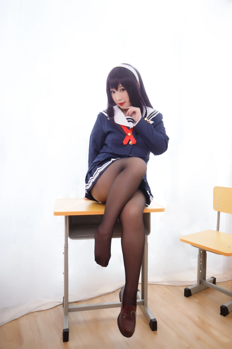 胡桃Kurumi《胡桃 NO.001 – 学姐》主题写真：187张全套美图，含5个视频