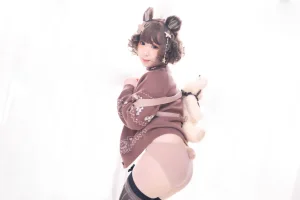 胡桃Kurumi《胡桃 NO.002 – 熊熊》主题写真：221张全套美图，含10个视频
