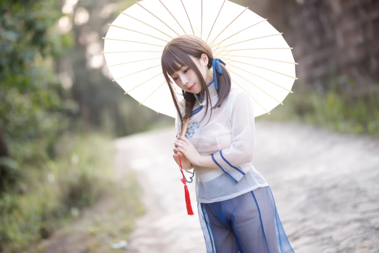 胡桃Kurumi《胡桃 NO.005 – 乡野小娇妻》主题写真：69张全套美图，含4个视频