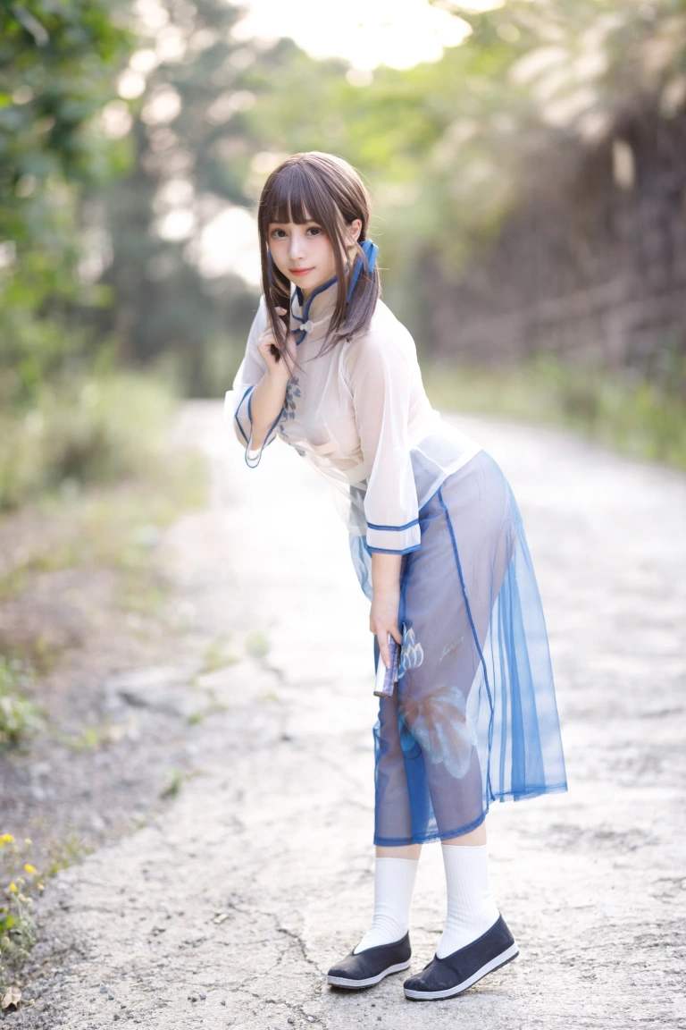 胡桃Kurumi《胡桃 NO.005 – 乡野小娇妻》主题写真：69张全套美图，含4个视频