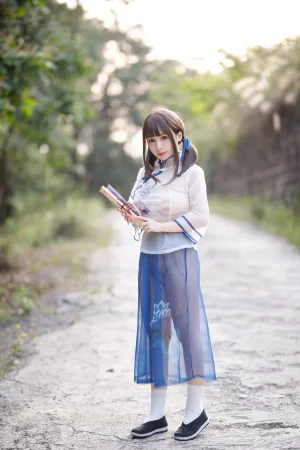胡桃Kurumi《胡桃 NO.005 – 乡野小娇妻》主题写真：69张全套美图，含4个视频