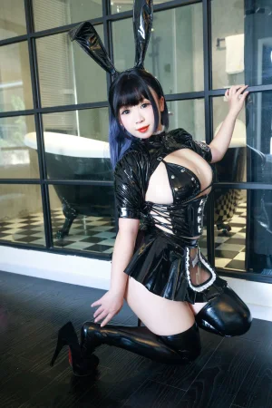 胡桃Kurumi《胡桃 NO.015 – 暗黑兔女郎》主题写真：136张全套美图，含4个视频