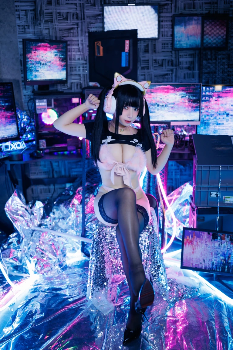 胡桃Kurumi《胡桃 NO.021 – 电竞甜心》主题写真：117张全套美图