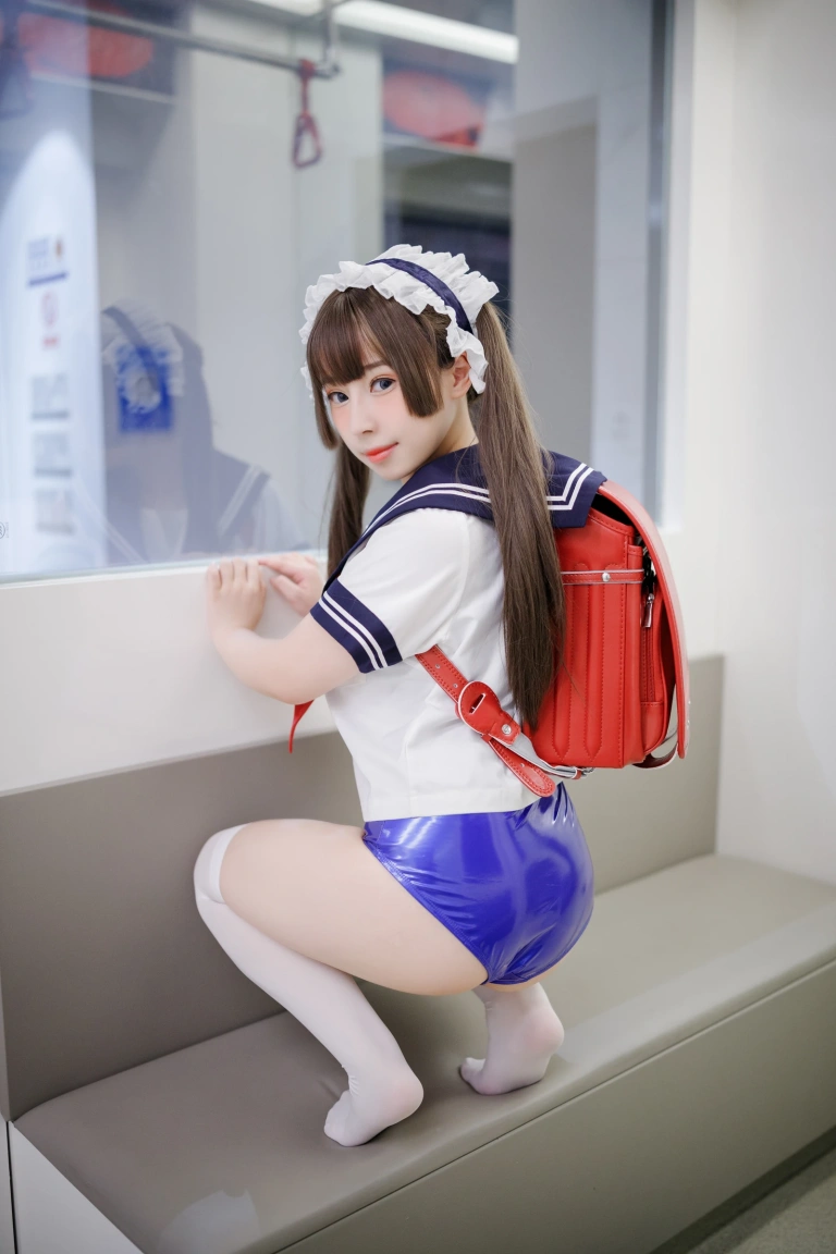 胡桃Kurumi《胡桃 NO.031 – 电车痴女》主题写真：152张全套美图